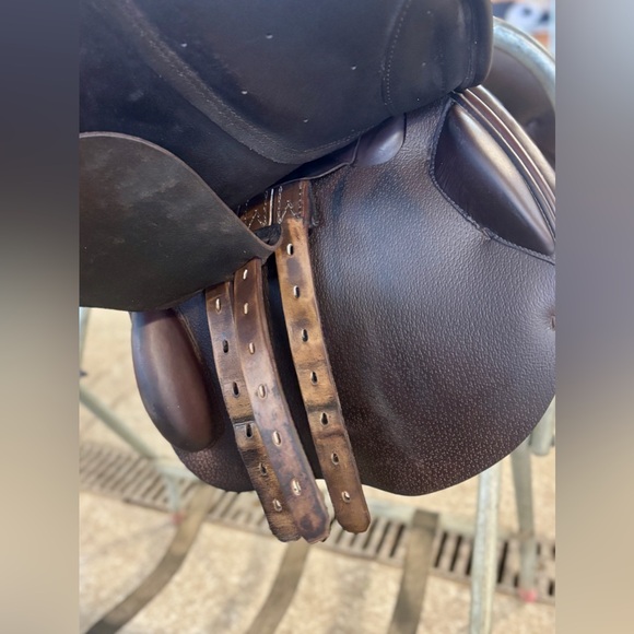 Prestige x Meredith Hunter/Jumper Saddle - Picture 5 of 6